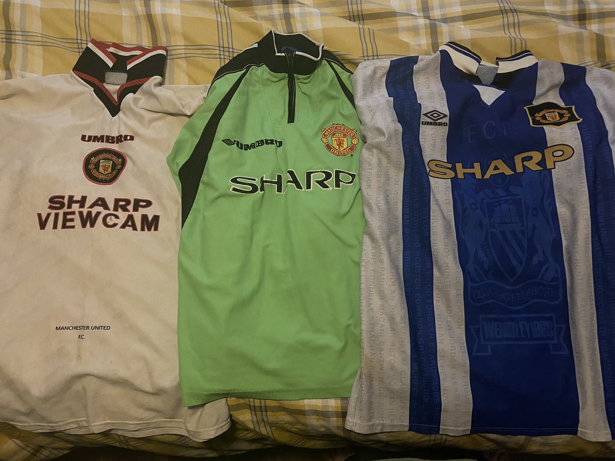 Manc_TV's tweet photo. @Castro1021 I heard you wanted to see old United tops… https://t.co/gHhNW6YL5D