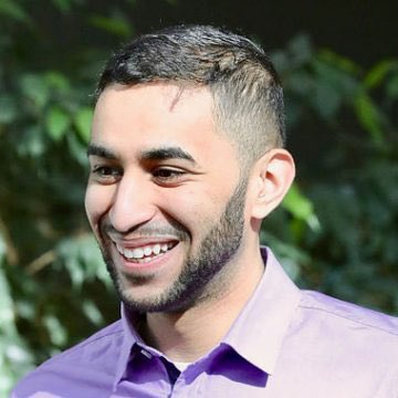 CornellCVG's tweet photo. Next up on our CVG Twitter team introductions is Alaa Farghli @fargiggles! Alaa is a Ph.D student in Dr. Praveen Sethupathy’s laboratory @PraveenSethup. He is interested in gene regulation,  cell-to-cell communication via exosomes, and taking care of his dog Biggie! https://t.co/SiiVIVlpvr