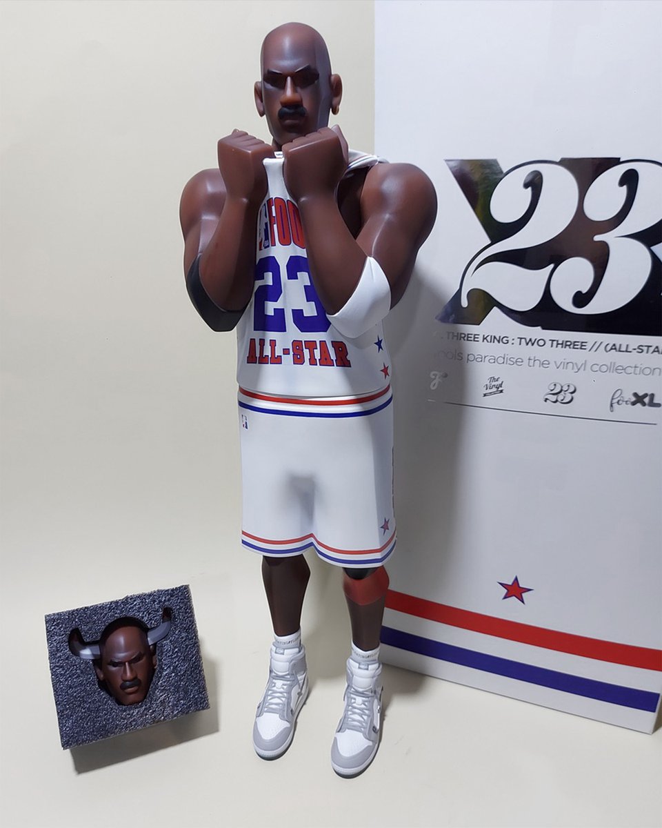This is the third edition of Fools Paradise art take on the GOAT. This time MJ wears a tribute to the All-Star uniform inspired by the 1992 Barcelona Games. This art toy stands a whopping 53cm tall.

bit.ly/3h94bHH