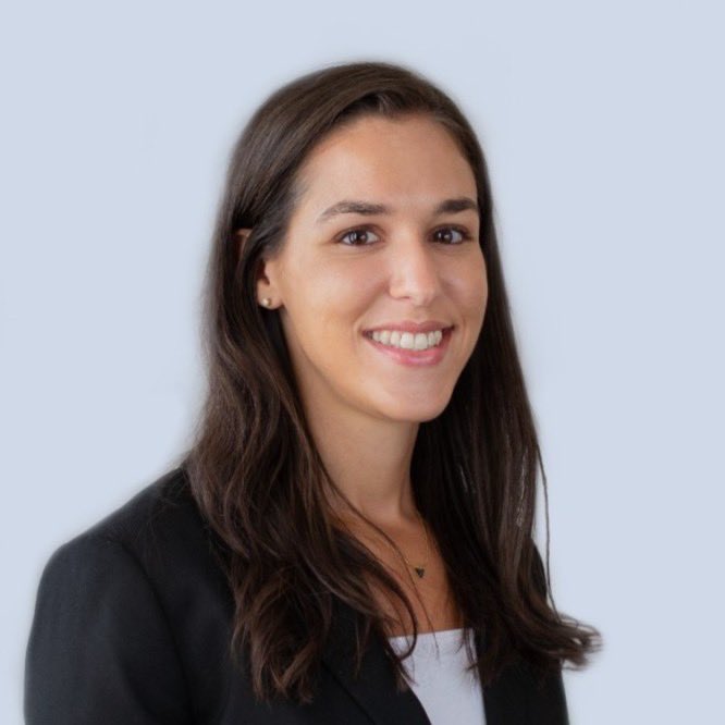 Romano_Law's tweet photo. #ExternofTheWeek Melissa Sheridan is a 3L at @brooklynlaw, where she is Notes Editor for the Brooklyn Journal of International Law and Research Assistant for her Corporations Professor. In her free time, Melissa enjoys going to the beach, traveling, basketball games and running. https://t.co/6lCnCHQv2l