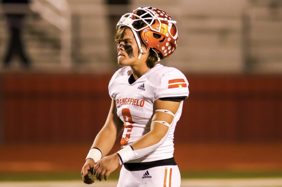 After a long talk with my parents. I have decided to commit to the University of Mary Hardin-Baylor!! I couldn’t thank my coaches and family enough for pushing me to be a better person. I can’t wait to get back on the field. Go Cru!! <a href="/coachsmalley23/">Josh Smalley</a> <a href="/CoachHammack7/">Jase Hammack</a>