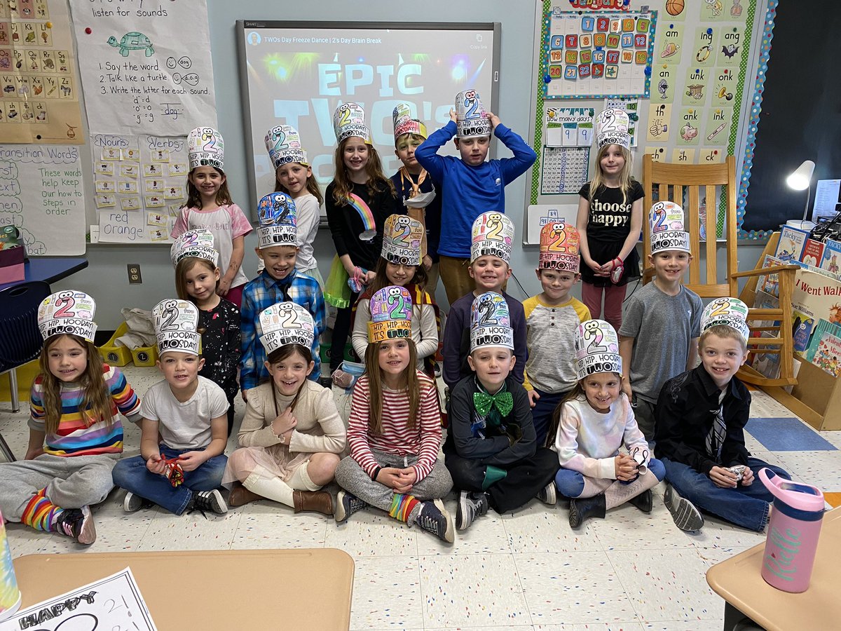 Elizabeth Felsmann tweet media