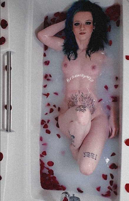 Happy Titty Tuesday  See more on my website~ Link in comments https://t.co/RCuubI6utL<a href="/tag/findom"class="tags"><span>#findom</span></a><a href="/tag/tipme"class="tags"><span>#tipme</span></a><a href="/tag/sendit"class="tags"><span>#sendit</span></a>