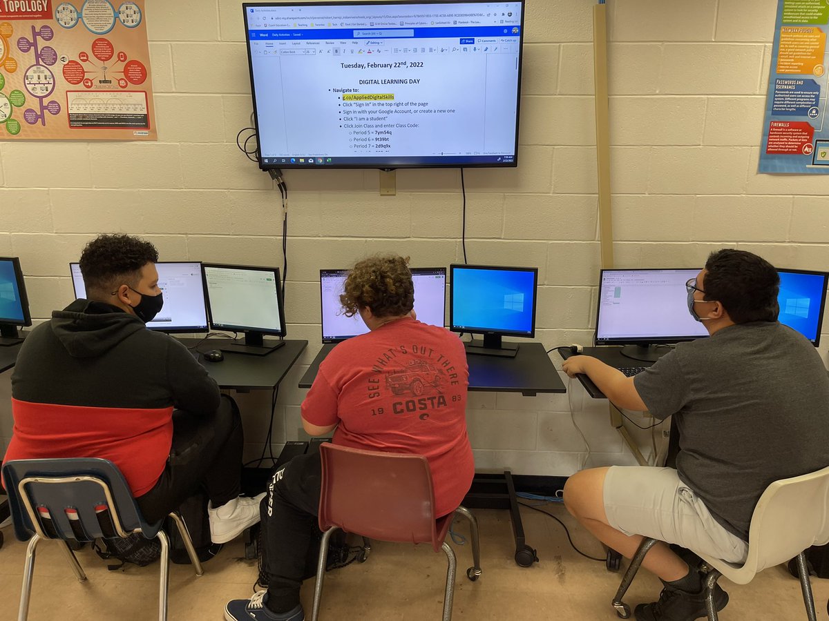airranger09's tweet image. Cybersecurity students participating in Digital Learning Day by learning about Digital Footprint, credibility of online sources, and Machine Learning! #DLDAYSDIRC #SRHSStrongerTogether