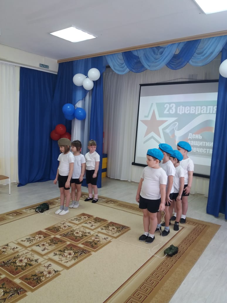 Каждый год, в конце зимы, 23 февраля, все мы отмечаем праздник – День Защитника Отечества.   Это возможность лишний ра вспомнить о том, что такое смелость, отвага, благородство и мужество. 
Спортивно-музыкальное развлечение в подготовительной к школе группе №1.