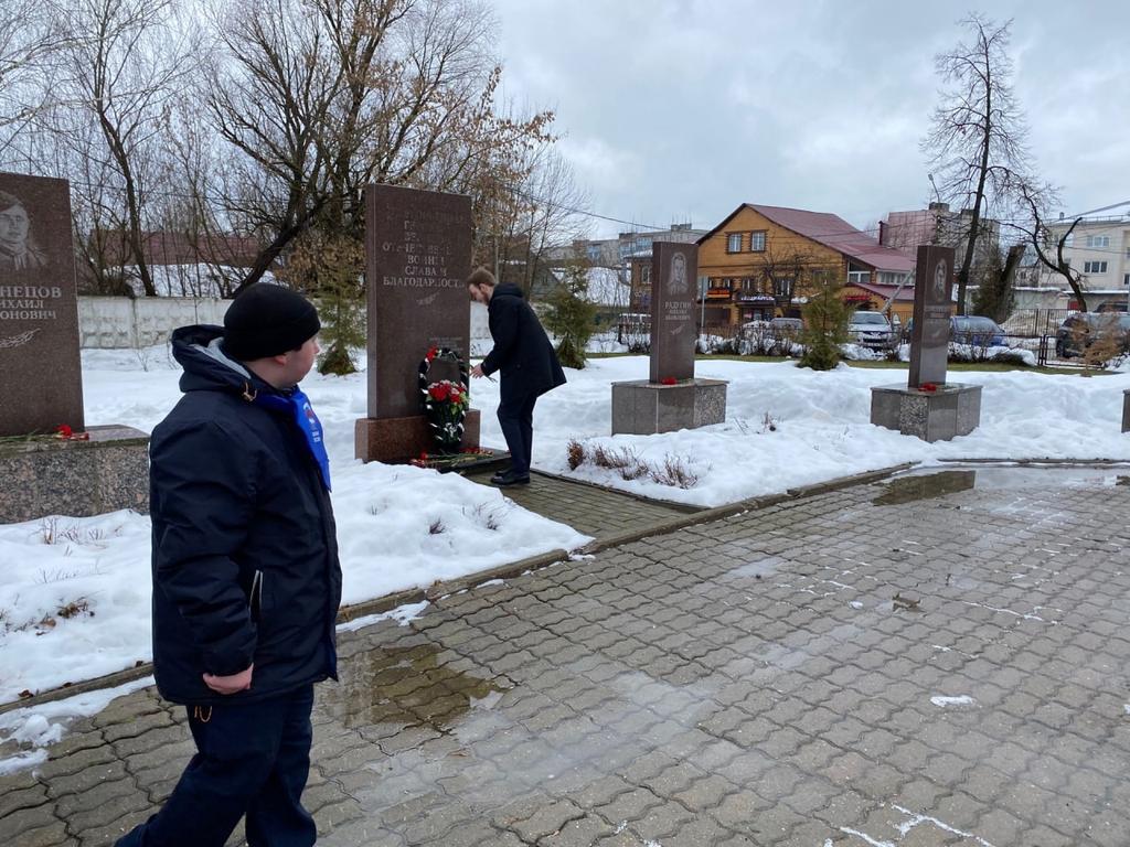 Накануне Дня защитника Отечества в Егорьевске проверяют состояние памятников и мемориалов 

#ЕдинаяРоссия #Подмосковье #ЕРЕгорьевск #ЕРпроекты #ИсторическаяПамять #НародныйКонтроль #МГЕРЕгорьевск #МГЕР #МГЕРМО