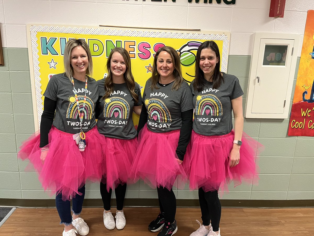 Happy TWOsday from the Kindergarten Team! <a href="/KisselburgJ67/">Jenny Kisselburg</a> <a href="/jbodine67/">Jennie Bodine</a> <a href="/binnsD67/">Jenna Binns</a> #cherokeeinspires #cheetahstrong