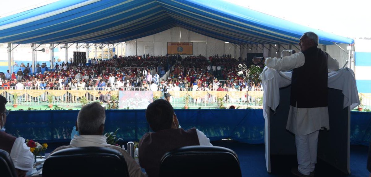 NitishKumar's tweet photo. राज्य में नशा मुक्ति, दहेज प्रथा एवं बाल विवाह उन्मूलन हेतु भागलपुर में आयोजित समाज सुधार अभियान में शामिल हुआ। (2/2) https://t.co/iAUYQ1UkMh