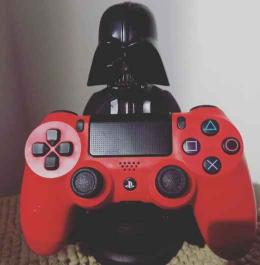 assasinvit's tweet photo. Нет, ну можно же нормальный подарок сделать! 😍

#starwars #welcometothedarkside #maytheforcebewithyou #dart #present #darthvader #23февраля #лучшийподарок #звездныевойны #дартвейдер #дапребудетстобойсила https://t.co/Nb2dEU1W6o