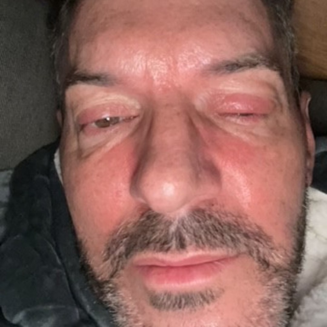 NHSEngland's tweet photo. 'I dread to think what might have happened if I hadn’t had the treatment.’

Des is at higher risk of becoming seriously ill from COVID-19. When he tested positive for coronavirus he was offered an antibody treatment. Find out more about these treatments. https://t.co/nuOD2D3lUC https://t.co/Ax77vElgkZ