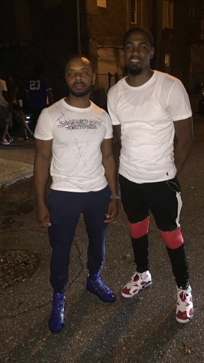 Alleghenyboy's tweet photo. 2/22/2222

#LongLiveRell https://t.co/54vTjC7X1g
