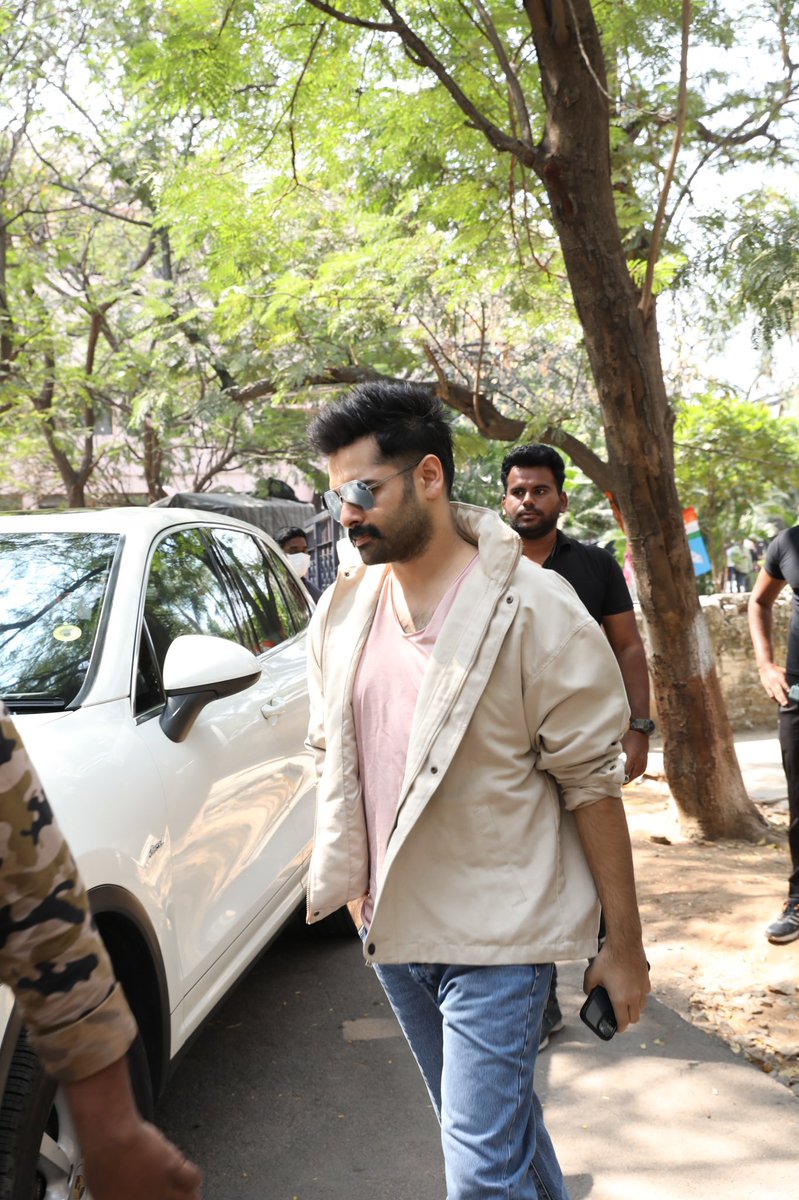 Team Ram Pothineni (@teamrapo) on Twitter photo Our Ustaad <a href="/ramsayz/">RAm POthineni</a> Stunning His Fans With His Sensational Looks π
Here are Some of His Latest Clicks Post Shoot of #TheWarriorr π₯
#RAmPOthineni Our Ustaad <a href="/ramsayz/">RAm POthineni</a> Stunning His Fans With His Sensational Looks π
Here are Some of His Latest Clicks Post Shoot of #TheWarriorr π₯
#RAmPOthineni