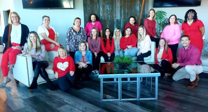synergybilling's tweet photo. Last week with support from our Synergist we were able to raise $537, and with Jayson's match a total of $1,074 that will be donated to the American Heart Association!
.
#SynergyLife #synergybilling #bestplacetowork #companyculture #communityhealthcenter #fqhc https://t.co/rXoMfoOy2P