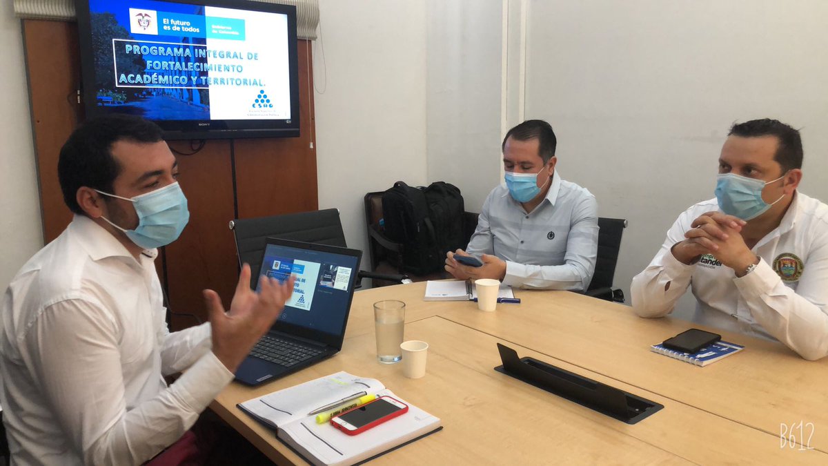 SantanderEsap's tweet photo. #EstamosComprometidos por la educación🤝

A esta hora funcionarios de la @GobdeSantander reciben en sus instalaciones al equipo de capacitaciones de la #EsapTerritorialSantander, para conocer la oferta institucional que brinda la institución educativa para todo el Departamento. https://t.co/TqTUF2bz4o