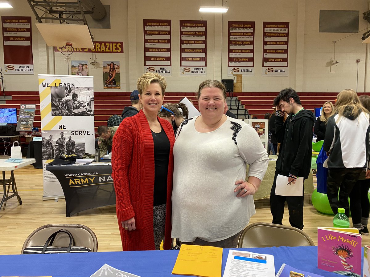 StephanieDLacke's tweet photo. Honored to be representing Forsyth Tech’s Teacher Education program at South Stokes High School’s Career Fair. Students of today are future leaders of tomorrow! #ForsythTech#APlaceofPromise https://t.co/LPmbXUt71H