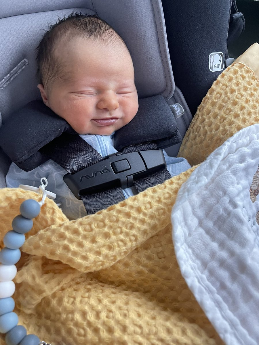 AlainaBergeron's tweet photo. I gave birth to the most perfect human 🤍 https://t.co/gN6goqQ4sh