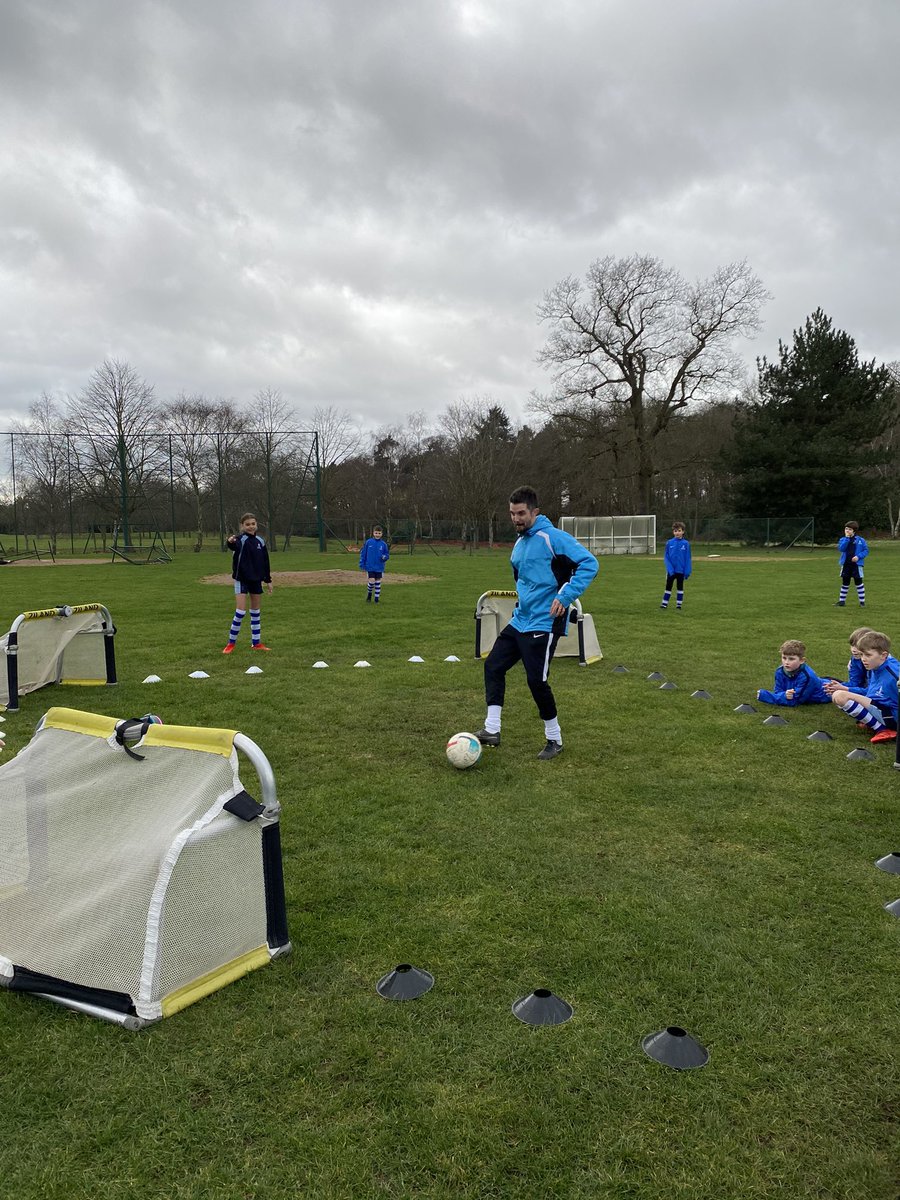 Skills zone session @ACSCobhamSchool football event - even the coaches joined in! Thanks to Soccer and Strength for supporting us <a href="/jimmybullard/">Jimmy Bullard</a> @ACSintschools <a href="/ISC_schools/">Independent Schools Council</a> <a href="/isaschools/">The Independent Schools Association (ISA)</a> #partnerships