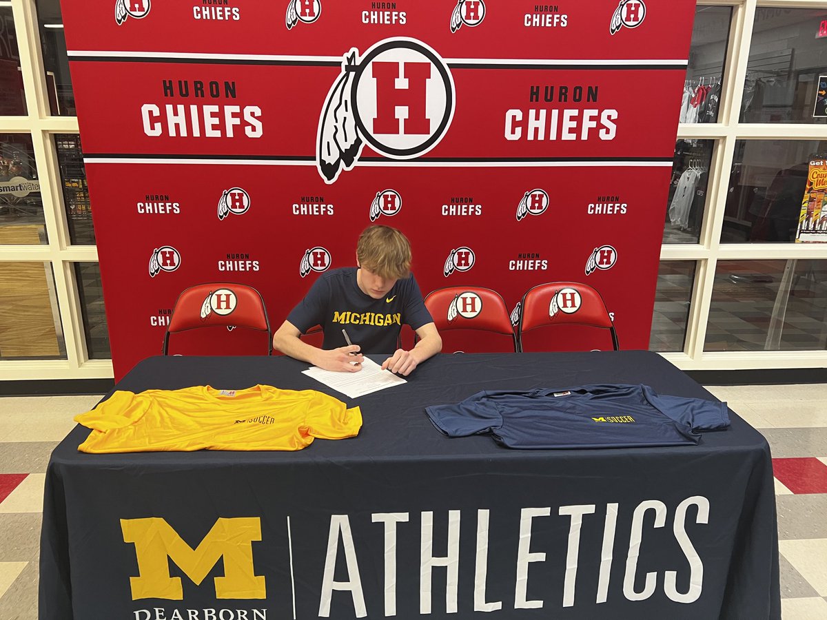 UM-Dearborn MSoccer tweet media