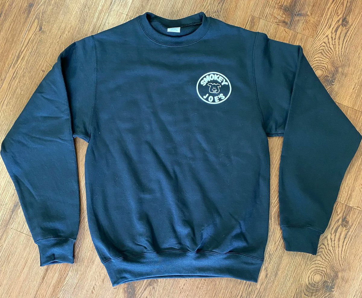 PlaymakerTeam's tweet photo. Sweatshirts for Smokey Joe’s BBQ! 

#madebyplaymaker #embroidery #screenprinting #promoitems #customshirts #customhats #facecoverings #thread #ink #branding #apparel #shoplocal #shopsmall #wiregrassarea #dothanal #lovedothan #localwire #bewhatshappening https://t.co/nvwtCKOpNs