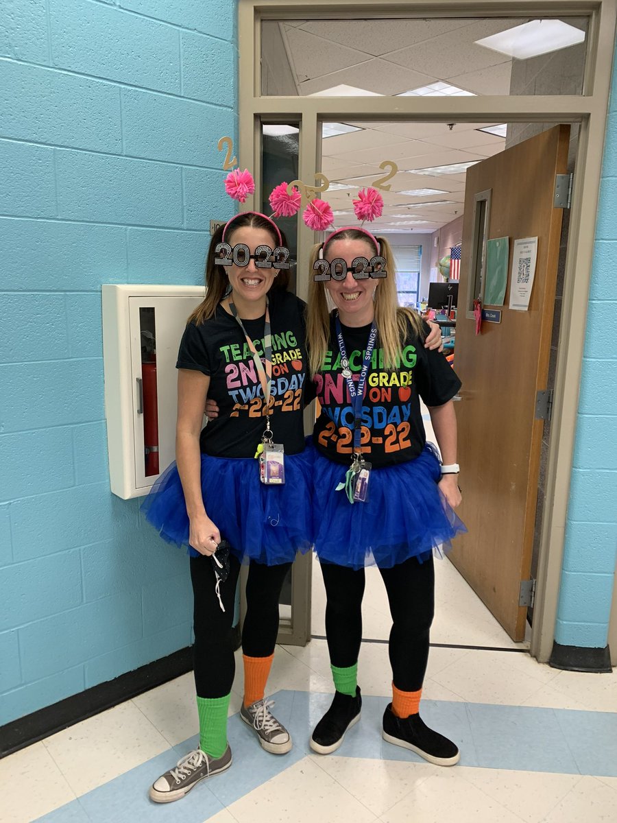 alibritmum's tweet photo. Twosday! @kriscreek @WSESfox #2ndgradefun https://t.co/TpHQlMocFo