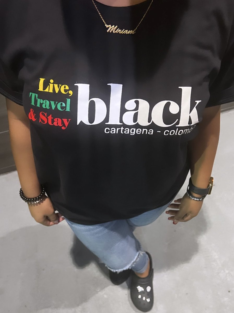 mirrrrt4's tweet photo. black girl magic in real life🖤. https://t.co/YBU5Uddnz0