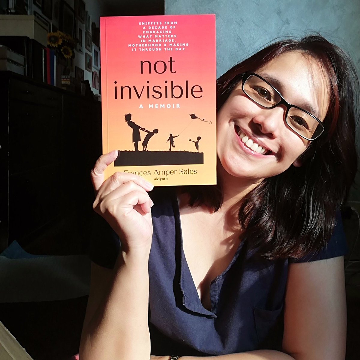 FrancesASales's tweet photo. Last year was AMAZING. First book down. Let's write a new one! π
#writer #writerlife #author #authorlife #NotInvisibleBook https://t.co/Ip8I9EUkZm