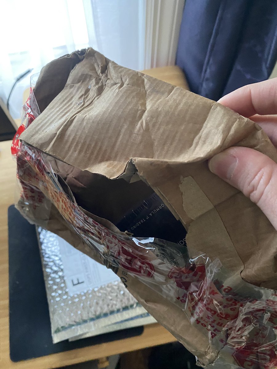 MikeLawrie's tweet photo. @Topps_UK My F1 Lights Out package with two boxes arrived like this, just one box inside. I opened a ticket to get it resolved and was told I will get a refund as soon as I…return the missing box. I asked how I could do that, and before I could click send my case was closed. https://t.co/gqn7CJNs7N