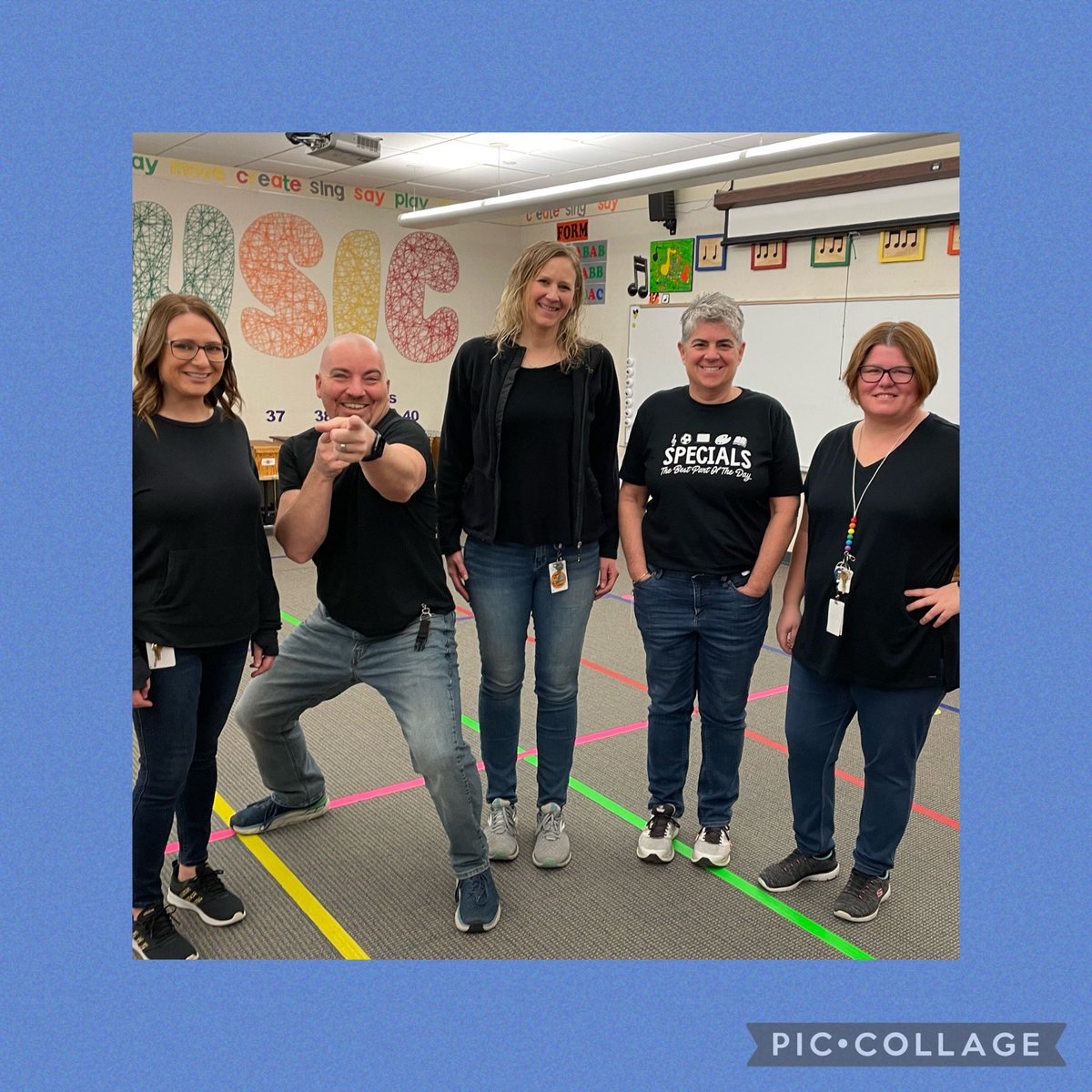 Twinning with my favorites on 2-22-22! <a href="/SREchallenge/">Stacey Summers</a> <a href="/sremusicroom/">Mr. Southard</a> <a href="/SREPE92/">Mrs. Mercer</a> @SREArtRoom <a href="/SmokyRow1/">Smoky Row Elementary</a>