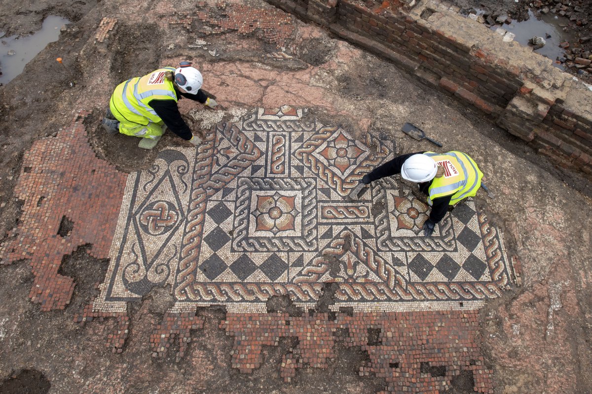 LandsecGroup's tweet photo. It's not every day you have archaeologists from @MOLArchaeology on-site uncovering the largest area of Roman mosaic found in London for over 50 years! https://t.co/P7cq4cBJfQ