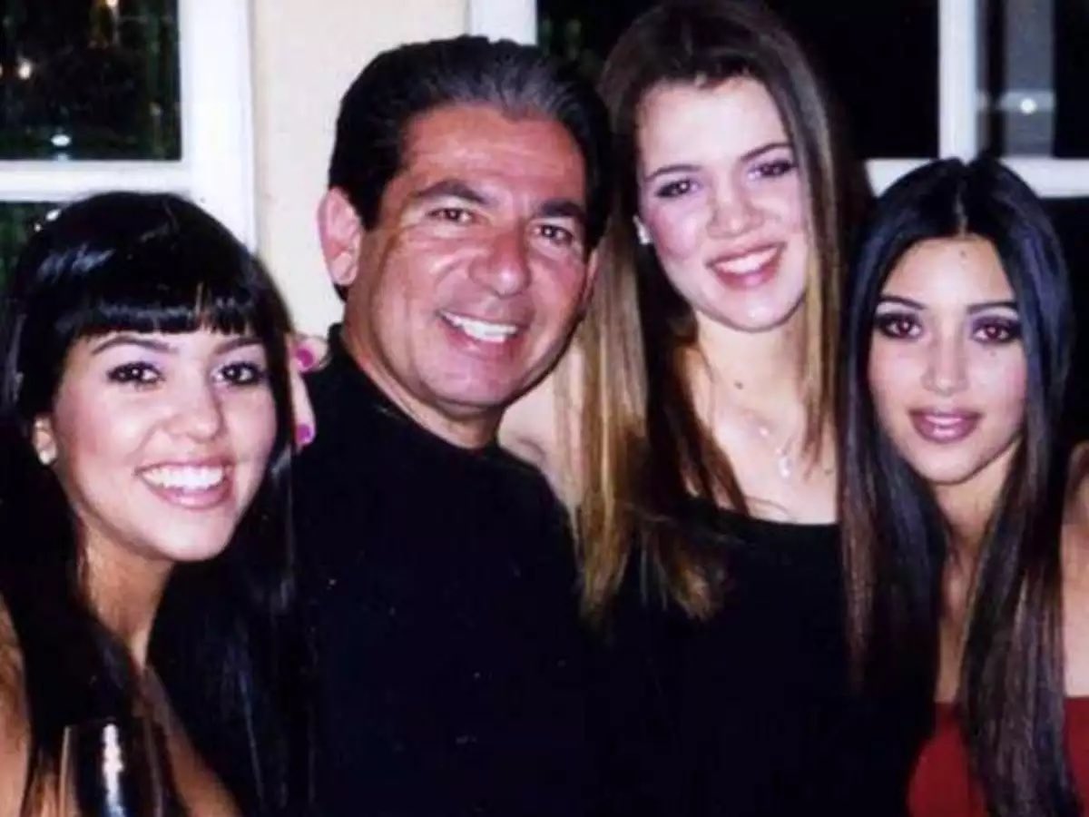 Happy heavenly birthday, Robert Kardashian, Sr.  