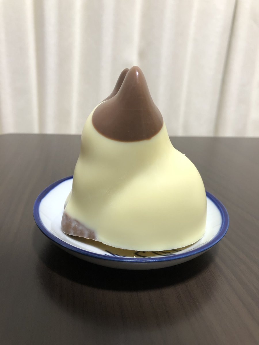 kairi_hisagi's tweet photo. 猫チョコ全体像ー🐈
#猫の日 #スーパー猫の日
#アッシュコンセプト #hconcept https://t.co/NUfIlmjCNJ