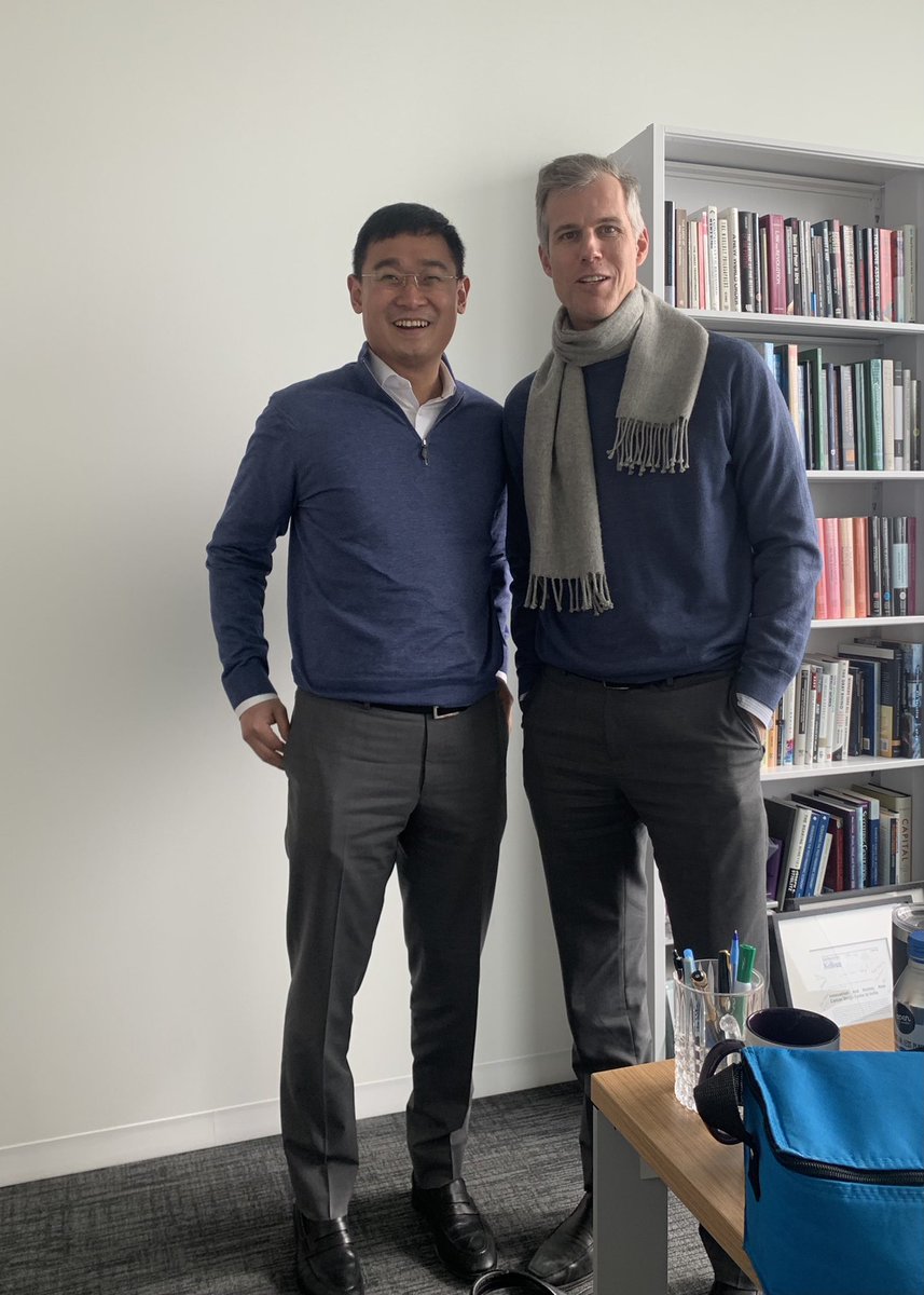 When you and your collaborator show up wearing exactly the same thing.  We must be aligned. Or are we missing a novel perspective? Thankfully @dashunwang did not wear a scarf