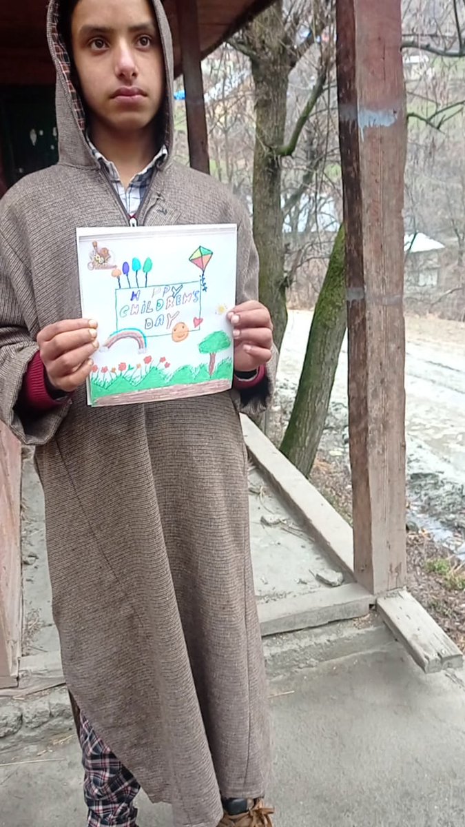 MistyMo15546347's tweet photo. Online greeting card drawing competition was organized by Indian Army for the children of village Zambur Pattan. Children participated and made beautiful greeting cards. Extra curricular activities in exam times reduces the stress on children and helps in increasing  creativity. https://t.co/0Pz7KDrgIY