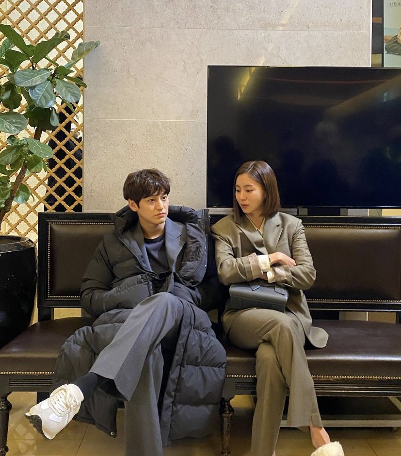 kdramandswift's tweet photo. I'M GONNA MISS THEM #GhostDoctor AHKK :((( https://t.co/f52u8FNPZC
