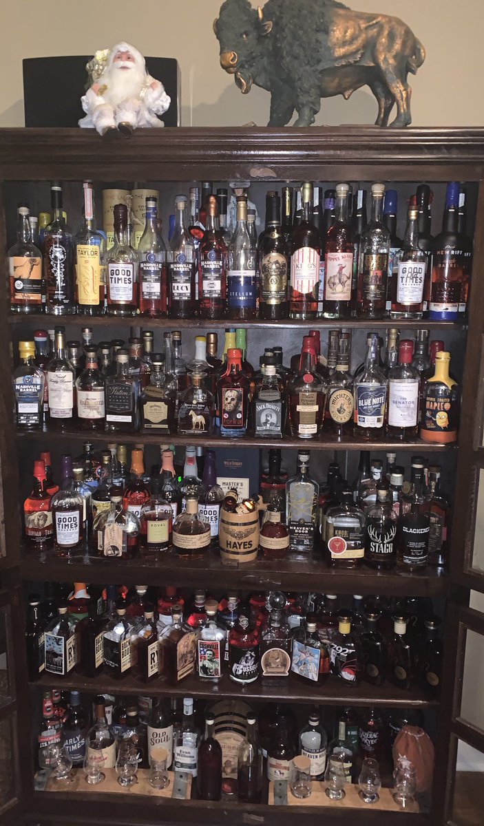 tomhayes83's tweet photo. @AllenaC I break my fast with bourbon. Cheers. 🥃 https://t.co/1OvkSLj6yT