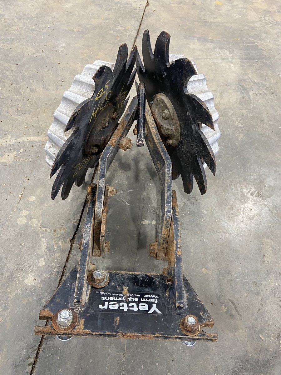 MikeRPaulson's tweet photo. Yetter 2967 Pin Adjust Row Cleaners. 36 to be sold, must take all. $250/row https://t.co/LqGb2UkCaU
