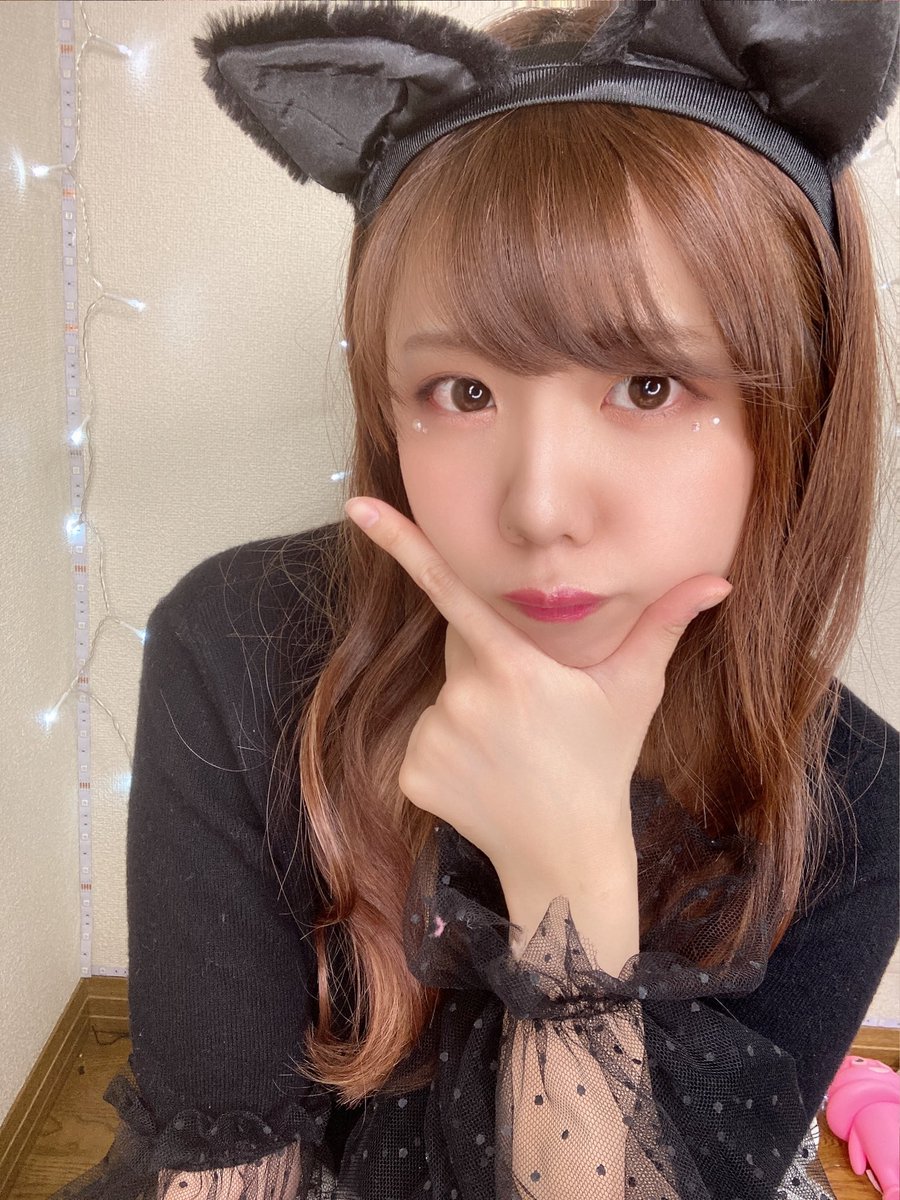 haaarunya's tweet image. 2022年2月22日🤍
はるにゃんの日〜🤍🤍🤍🤍

#2022年2月22日 
#はるにゃんの日