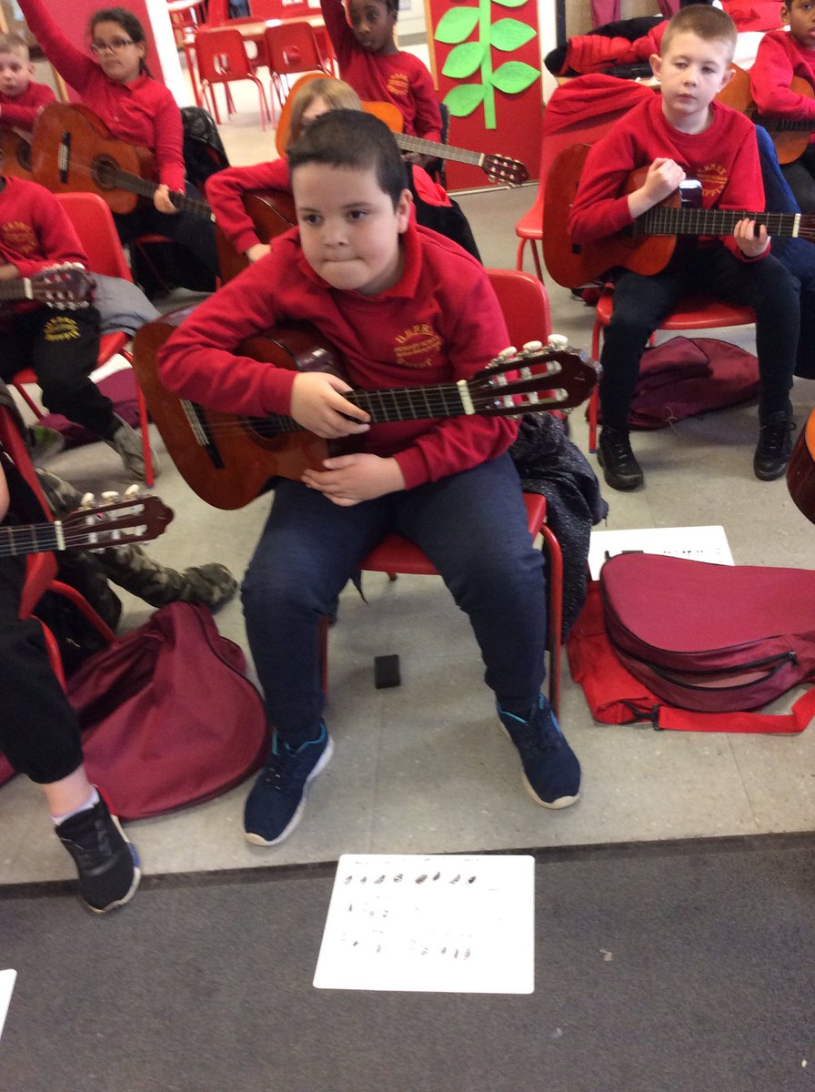 HenryWhipple1's tweet photo. Year 4 learning to compose their own rhythm #risktakers #participators @NottMusicHub @NST_forschools @My_Bestwood https://t.co/rDXkBOfm9a