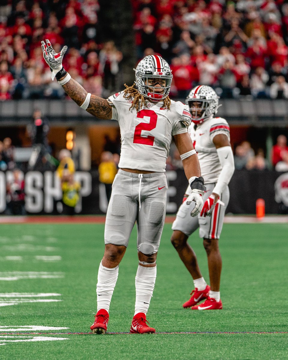 OhioStateFB's tweet photo. We still can't get over these Two. 

@youngchase907 @Jkdobbins22 

#Twosday #GoBucks https://t.co/x05Tlcctjo