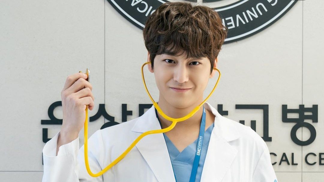 kdramatreats's tweet photo. Gonna miss my favorite character, Go Seung Tak! You did well and see you again, Kim Bum 🥳💙 

#GhostDoctor #GhostDoctorEp16 https://t.co/GgQmw3bfiV