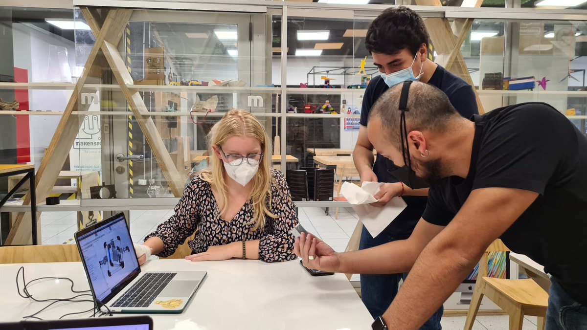 MakerspacePUCV's tweet photo. #ActividadesMaker | ¡Hoy martes trabajamos desde la oficina! 💻💥 Junto a Christian y Kristen, profesional de apoyo del área de ciencias y nuestra pasante de EE.UU (respectivamente), estamos testeando el diseño del prototipo de un clinostato...

#PUCV #Maker #Prototipado #Ciencia https://t.co/T9lwgQd7f6