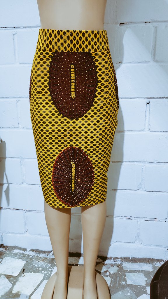 Centrumoptimi's tweet photo. Luxury skirt available in sizes 8, 10 and 14. 
#AbujaTwitterCommunity https://t.co/zqI7hi1GzO