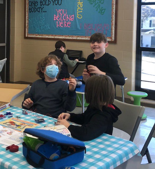 SJSDVirtual's tweet image. A great Friday at the Maker Space! 4th &amp;amp; 5th graders created, crafted, and enjoyed the new musical section! Thank you for a great addition from an Appleseed Grant written by Mrs. Schoeberl! Some students taught some SJSD engineers how to build circuits! #learnmyway #makerspace