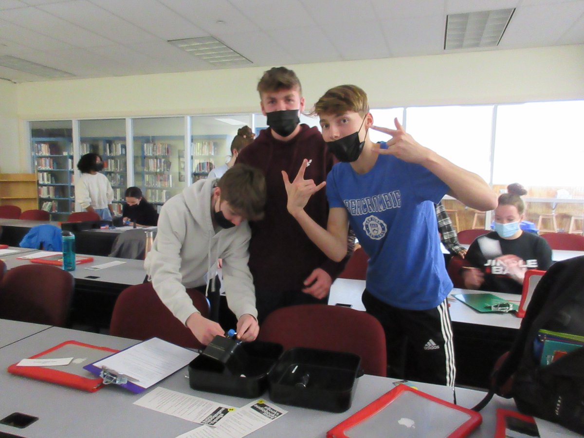RVRHSlibrary's tweet photo. The RV freshmen oriented themselves to the Media Center using Breakout Boxes! Students participated in a scavenger hunt requiring them to play detective as they learned about the RV Library offerings!  #breakoutedu #libraryorientation #21stcenturyskills https://t.co/YNQANFlTrR