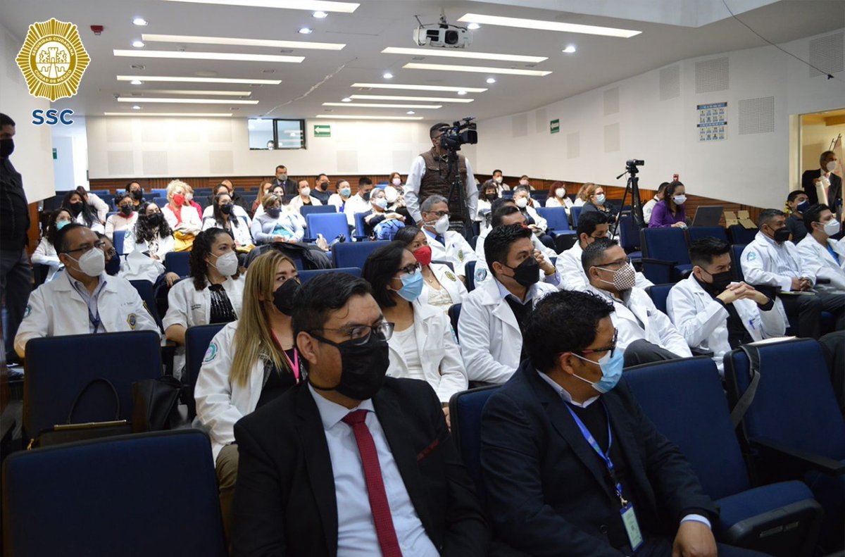 PabloVazC's tweet photo. #SomosSSC | En nombre del Secretario @OHarfuch, inauguramos el "Taller de Capacitaciรณn en Neurociencias" para personal de la Unidad de Atenciรณn y Referencia Psicolรณgica #UARP y del Centro de Control y Confianza de la @SSC_CDMX.
#SaludYBienestar #SaludMental
#LaMejorPolicรญa๐ฎ๐ปโโ๏ธ๐๐ฎ๐ฝโโ๏ธ https://t.co/5ms4GVTEJb