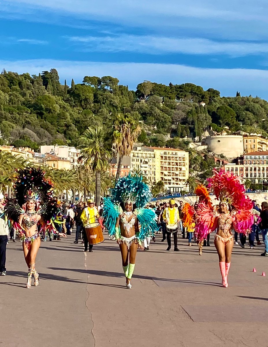 po_petit's tweet photo. Ambiance carnaval sur la promenade ✨
@NiceCarnaval
#Carnaval2022 #Nice06 #Nice #CotedAzurFrance #CarnavalNice #NiceCarnaval https://t.co/NiWo3WBKZd