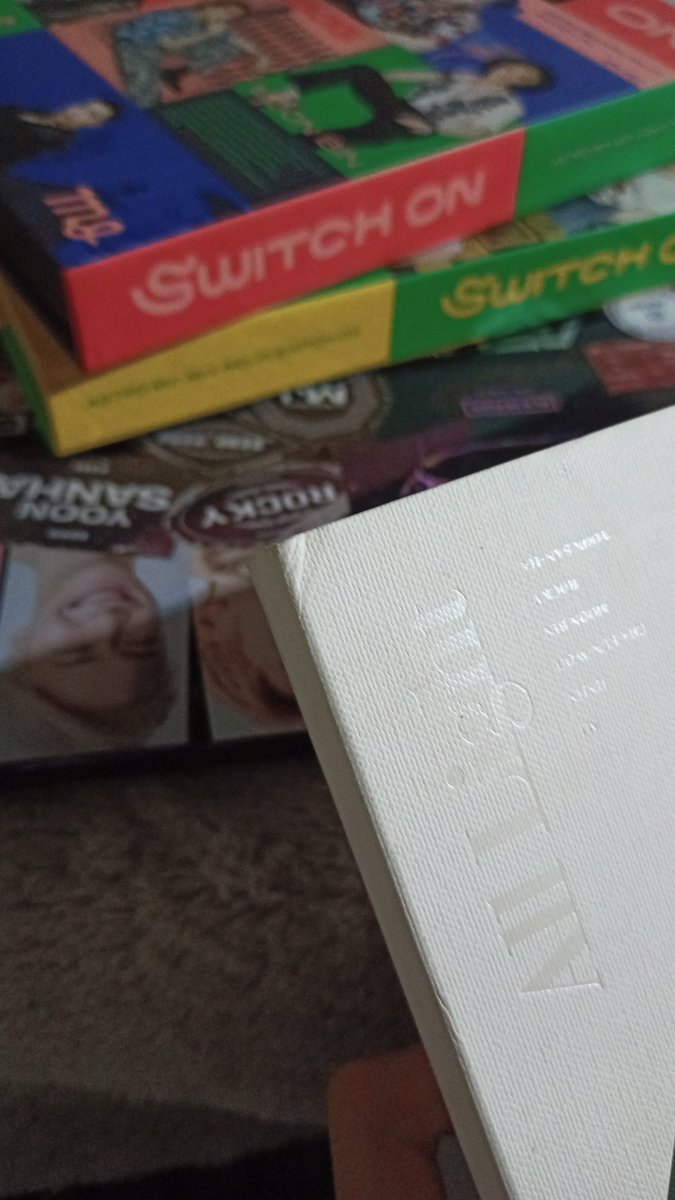dongminyeongan's tweet photo. Small ga for astro's 6th anniversary 🤍 PH only

1 winner - all light unsealed album (pb, group postcard &amp; cd)

- like &amp; rt
- drop # &amp; with ur fav astro pic
- winner should shoulder the lsf

Ps. The album has dents 😅

Ends: feb 23 | 7 pm (will draw at 10 pm) https://t.co/vil8zdQuza