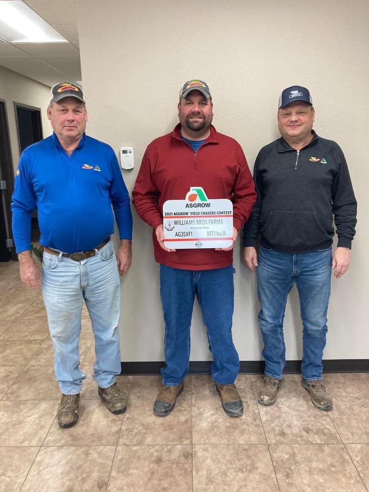 DKAS_SIL's tweet photo. Congratulations to these #Asgrow winners from FSR @lkoch94’s territory!
Visit the #SILYieldChasers to join in on the celebration! @Asgrow_DEKALB @RRXtend https://t.co/9iYosQbBIj