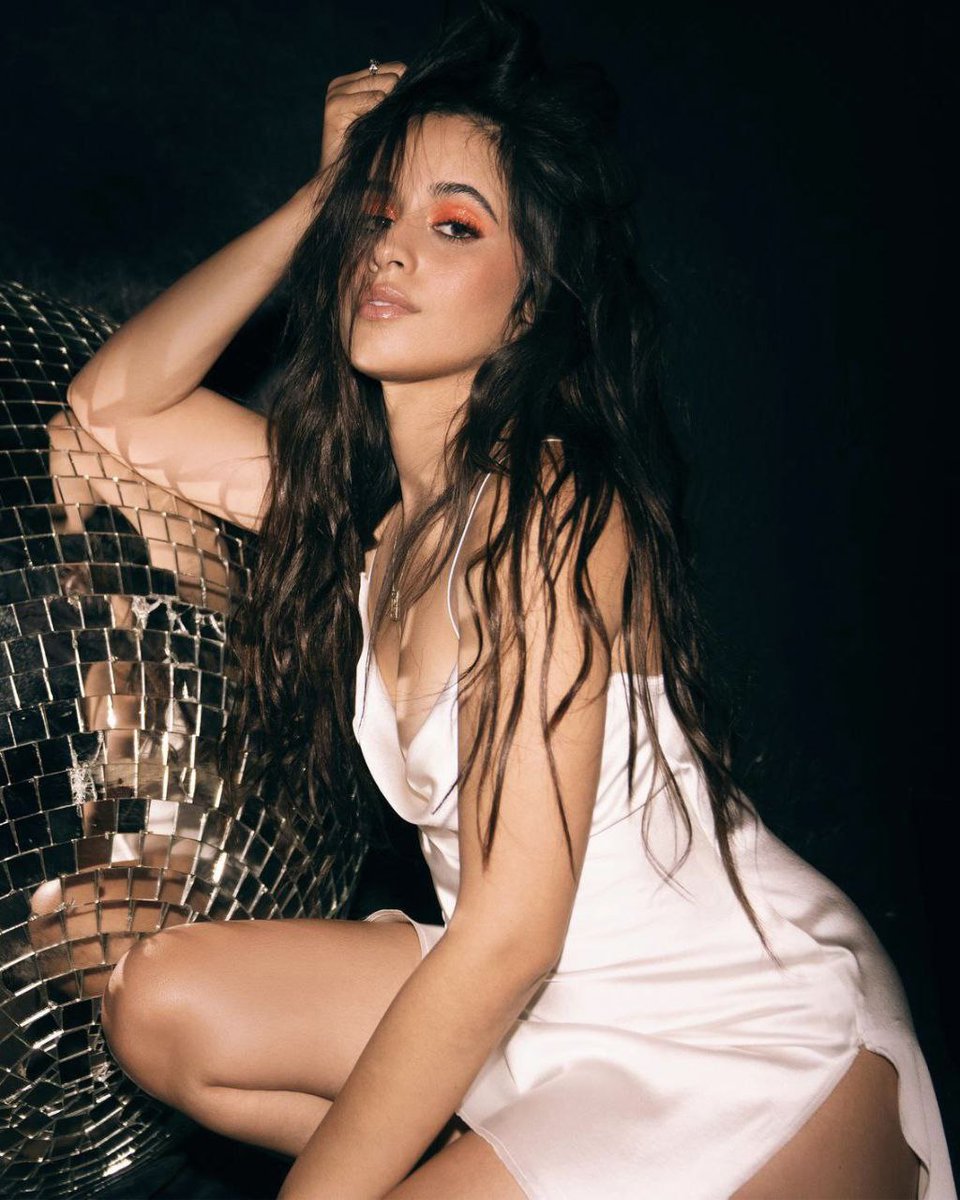 archivcuban's tweet photo. camila cabello. https://t.co/sy9scGFTiG