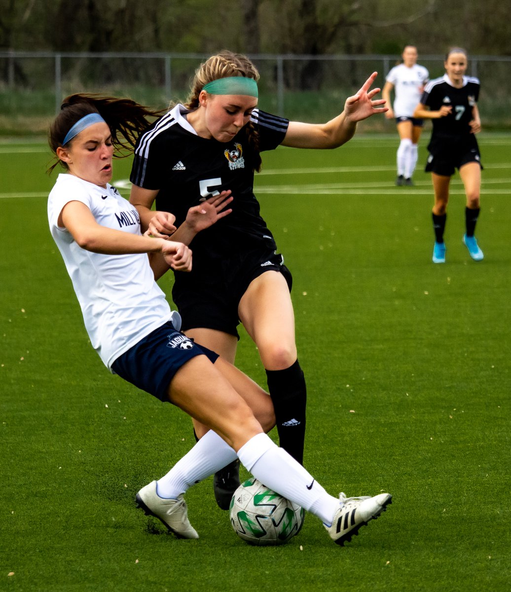 FSJ_Sports's tweet photo. With #6days until the spring sports season, Willoughby Lam, with the girls soccer team is excited "to build a new team and watch everyone continue to get better this season." Tryouts will meet on the soccer field. @will_b15 @LFS_Soccer 

Photo by: Driscoll https://t.co/pQN35Cw6Vm